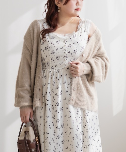 CLETTE(クレット)の「CLETTEオリジナルVネックシャギーニットカーディガン(カーディガン/ボレロ・レディース・ベージュ/チャコールグレー/ブラウン・4L/3L/LL)」の3枚目の写真