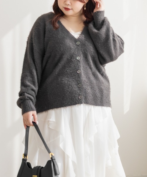 CLETTE(クレット)の「CLETTEオリジナルVネックシャギーニットカーディガン(カーディガン/ボレロ・レディース・ベージュ/チャコールグレー/ブラウン・4L/3L/LL)」の1枚目の写真