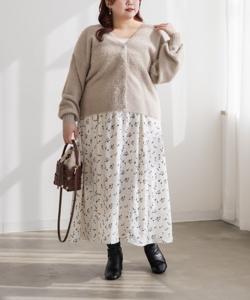 CLETTE(クレット)の「CLETTEオリジナルVネックシャギーニットカーディガン(カーディガン/ボレロ・レディース・ベージュ/チャコールグレー/ブラウン・4L/3L/LL)」の16枚目の写真