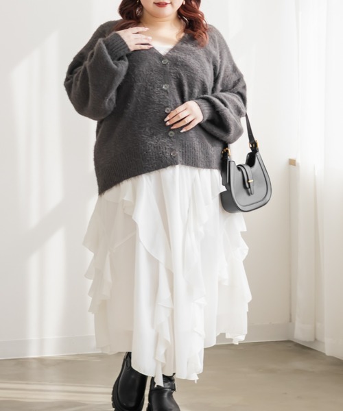 CLETTE(クレット)の「CLETTEオリジナルVネックシャギーニットカーディガン(カーディガン/ボレロ・レディース・ベージュ/チャコールグレー/ブラウン・4L/3L/LL)」の6枚目の写真