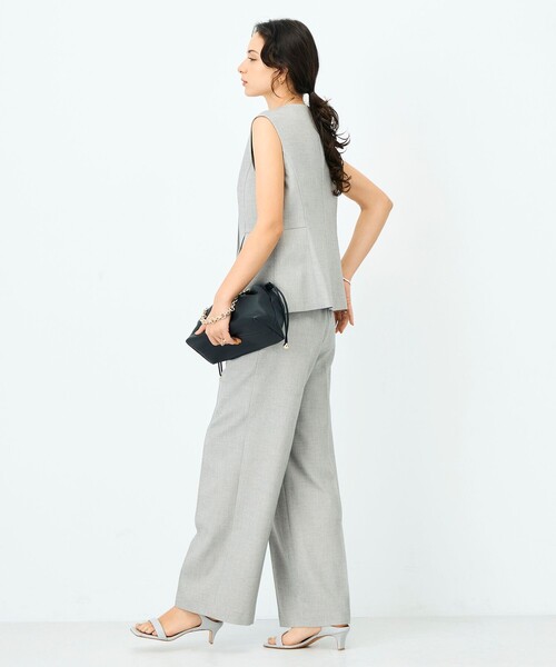 NOLLEY’S Sophi（ノーリーズソフィ）の「《セットアップ対応》ウォッシャブルドライシャークペプラムジレ（ベスト・レディース・グレイッシュベージュ/チャコールグレー・38）」の22枚目の写真