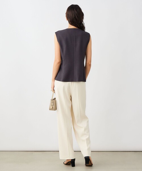 NOLLEY’S Sophi（ノーリーズソフィ）の「《セットアップ対応》ウォッシャブルドライシャークペプラムジレ（ベスト・レディース・グレイッシュベージュ/チャコールグレー・38）」の6枚目の写真