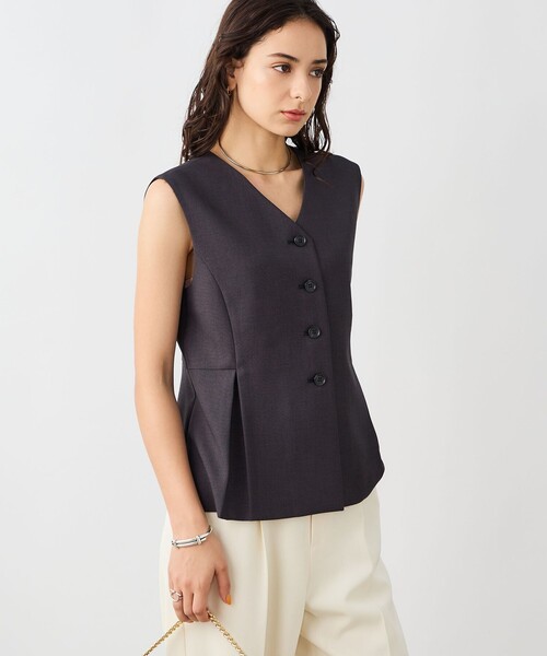 NOLLEY’S Sophi（ノーリーズソフィ）の「《セットアップ対応》ウォッシャブルドライシャークペプラムジレ（ベスト・レディース・グレイッシュベージュ/チャコールグレー・38）」の10枚目の写真