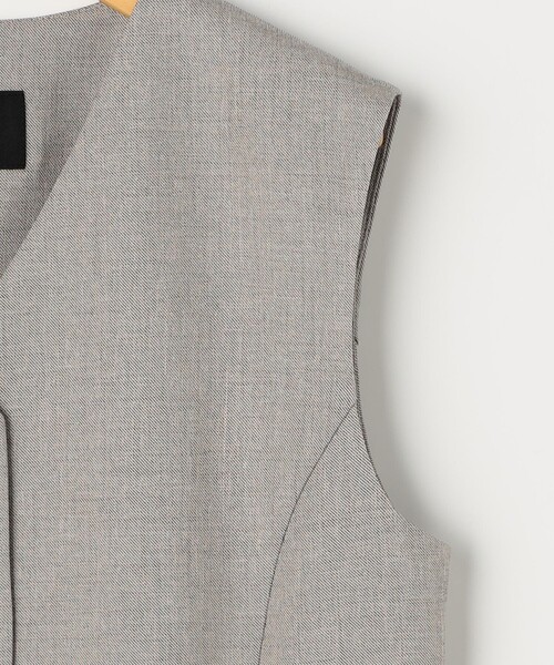 NOLLEY’S Sophi（ノーリーズソフィ）の「《セットアップ対応》ウォッシャブルドライシャークペプラムジレ（ベスト・レディース・グレイッシュベージュ/チャコールグレー・38）」の16枚目の写真