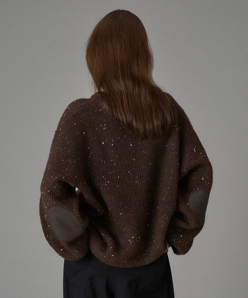ONCILY(オンシェリー)の「HEART ELBOW NEP V-NECK KNIT / ハートエルボーネップVネックニット(ニット/セーター・メンズ・ブラウン/レッド・SMALL/MEDIUM/LARGE)」の12枚目の写真