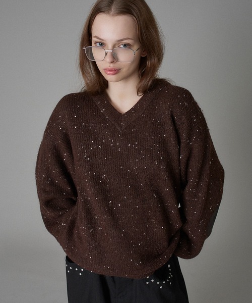 ONCILY(オンシェリー)の「HEART ELBOW NEP V-NECK KNIT / ハートエルボーネップVネックニット(ニット/セーター・メンズ・ブラウン/レッド・SMALL/MEDIUM/LARGE)」の7枚目の写真