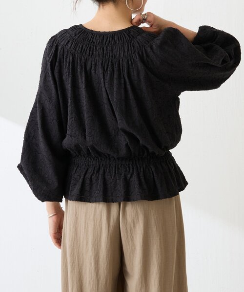 BEARDSLEY（ビアズリー）の「ボタニカルジャガードブラウス（シャツ/ブラウス・レディース・ブラック・FREE）」の5枚目の写真