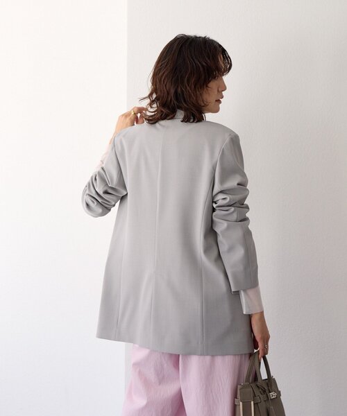 RIVE DROITE（リヴドロワ）の「【オンオフ使える】ドライギャバピークドラペルジャケット（テーラードジャケット・レディース・ネイビー/ライトグレー/モカ・FREE）」の19枚目の写真