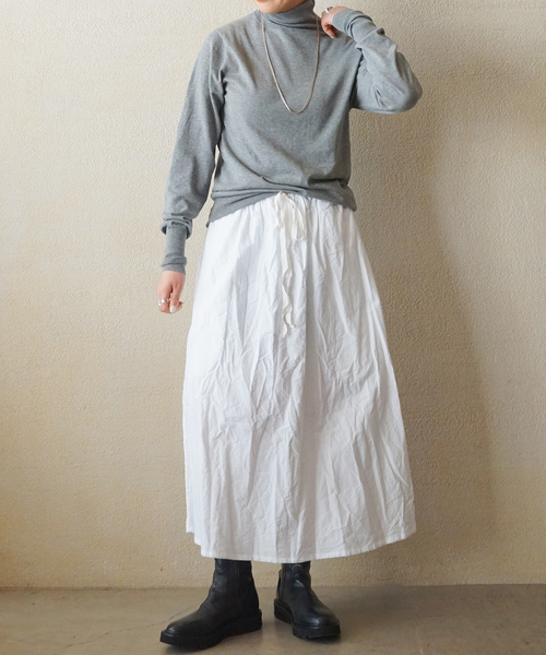 JOURNAL STANDARD LUXE(ジャーナルスタンダード ラックス)の「HGコットン タートルネックプルオーバー(ニット/セーター・レディース・ブラック/グレー/ホワイト/パープル・FREE)」の12枚目の写真