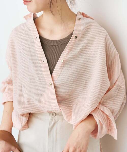 Spick & Span（スピックアンドスパン）の「《ゆったりサイズ》追加 80リネンカシュクール ビッグシャツ（シャツ/ブラウス・レディース・その他14/マルチ/サックスブルー/バーガンディー/ホワイト/その他12/その他7/ネイビー/ブラックミックス・FREE）」の9枚目の写真