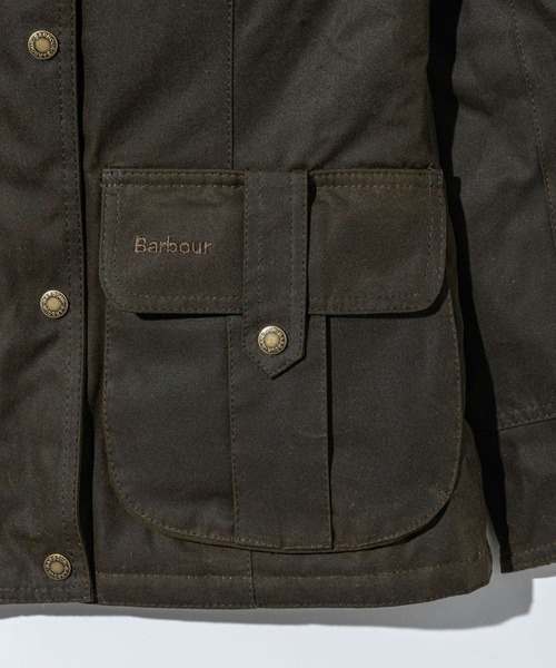 Barbour(バブアー)の「Barbour WINTER DEFENCE Waxed Jacket バブアー ウィンター ディフェンス ワックス ジャケット(マウンテンパーカー・レディース・グリーン・36)」の8枚目の写真
