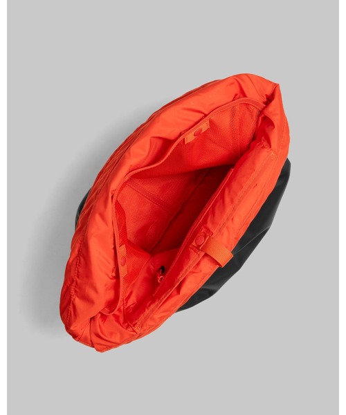 Topologie(トポロジー)の「Helmet Bag(ヘルメット バッグ)(トートバッグ・レディース・ブラック/グリーン系その他/オレンジ/モスグリーン・ONE SIZE)」の7枚目の写真