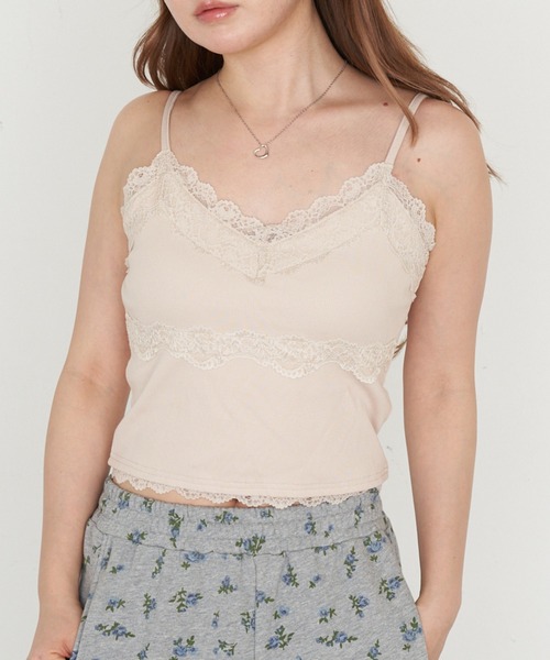 RAY CASSIN（レイカズン）の「パット付レースキャミ（キャミソール・レディース・ブラック/ホワイト系その他/チャコールグレー/カーキ/ライトベージュ・S）」の4枚目の写真