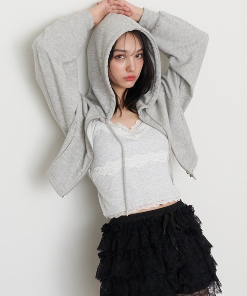 RAY CASSIN（レイカズン）の「パット付レースキャミ（キャミソール・レディース・ブラック/ホワイト系その他/チャコールグレー/カーキ/ライトベージュ・S）」の7枚目の写真