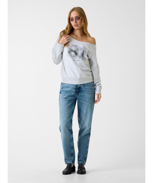 GUESS JEANS（ゲスジーンズ）の「GUESS JEANS Off Shoulder 81 Sweatshirt スウェット（スウェット・レディース・グレー・LARGE/MEDIUM/SMALL/X-SMALL）」の3枚目の写真