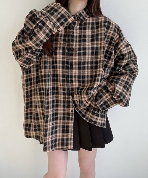 Nana(ナナ)の「オーバーチェックシャツ(シャツ/ブラウス・レディース・ブラック/ブルー・FREE)」の7枚目の写真