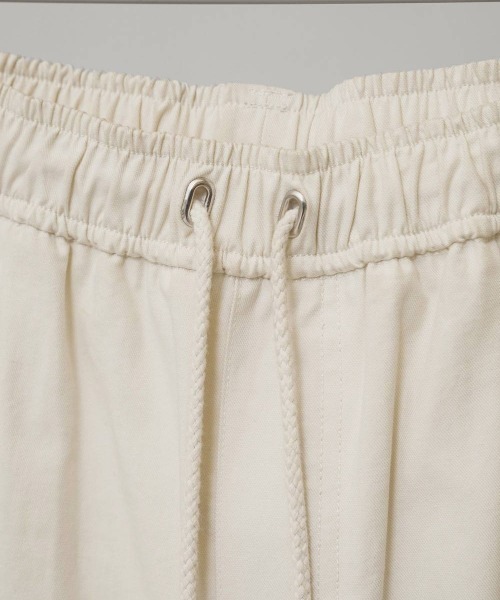 TODAYFUL（トゥデイフル）の「【TODAYFUL/トゥデイフル】Easy Chino Pants/イージーチノパンツ（チノパンツ・レディース・キナリ/バーガンディー/ブラック・36/38）」の7枚目の写真