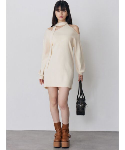 MURUA（ムルーア）の「ロングショルダースクエアボストンバッグ（ショルダーバッグ・レディース・ブラック/ブラウン・FREE）」の7枚目の写真