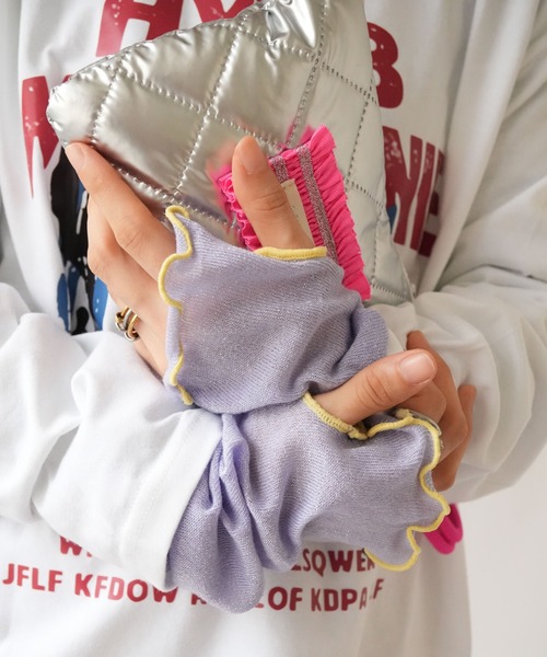 Port（ポート）の「【 Port / ポート 】 指穴付き ラメ シアー アームカバー ( 約60㎝ )（アームカバー・レディース・オレンジ/ライトパープル/ライトイエロー/ライトブルー/ブラック・FREE）」の7枚目の写真