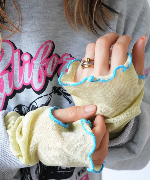 Port（ポート）の「【 Port / ポート 】 指穴付き ラメ シアー アームカバー ( 約60㎝ )（アームカバー・レディース・オレンジ/ライトパープル/ライトイエロー/ライトブルー/ブラック・FREE）」の20枚目の写真