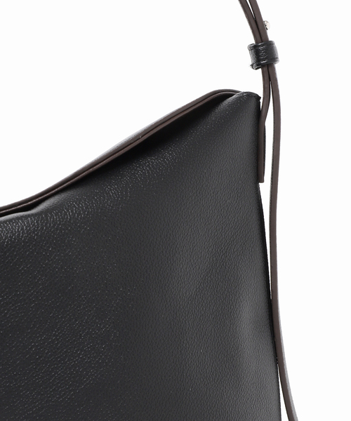 Spick & Span（スピックアンドスパン）の「&MyuQ / アンドミューク UPIS grand（トートバッグ・レディース・ブラック/ベージュ・FREE）」の16枚目の写真