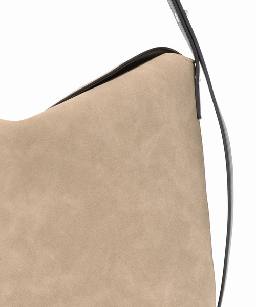 Spick & Span（スピックアンドスパン）の「&MyuQ / アンドミューク UPIS grand（トートバッグ・レディース・ブラック/ベージュ・FREE）」の18枚目の写真