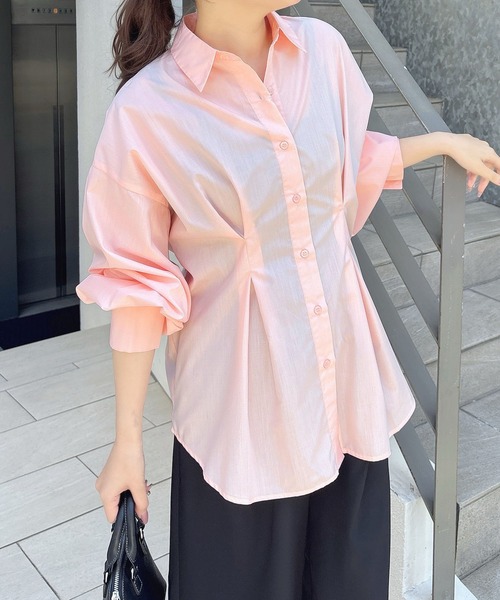 INGNI SOELA(イングソエラ)の「【INGNI SOELA】タックシャツ/WEB限定(シャツ/ブラウス・レディース・ピンク/ブルー/オフホワイト・FREE)」の4枚目の写真