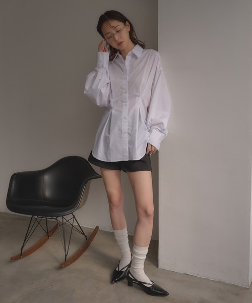 INGNI SOELA(イングソエラ)の「【INGNI SOELA】タックシャツ/WEB限定(シャツ/ブラウス・レディース・ピンク/ブルー/オフホワイト・FREE)」の9枚目の写真