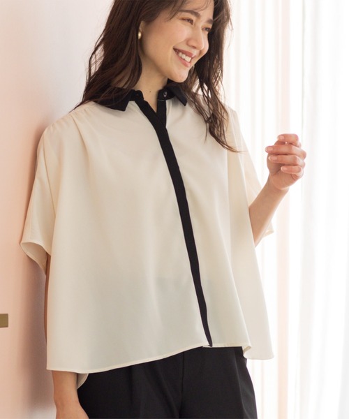 SHOO・LA・RUE(シューラルー)の「バイカラードルマンブラウス(シャツ/ブラウス・レディース・アイボリー系4/サックスブルー系4/チャコール/レンガ・03/02)」の3枚目の写真