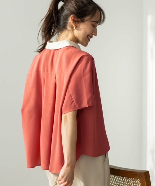 SHOO・LA・RUE(シューラルー)の「バイカラードルマンブラウス(シャツ/ブラウス・レディース・アイボリー系4/サックスブルー系4/チャコール/レンガ・03/02)」の14枚目の写真