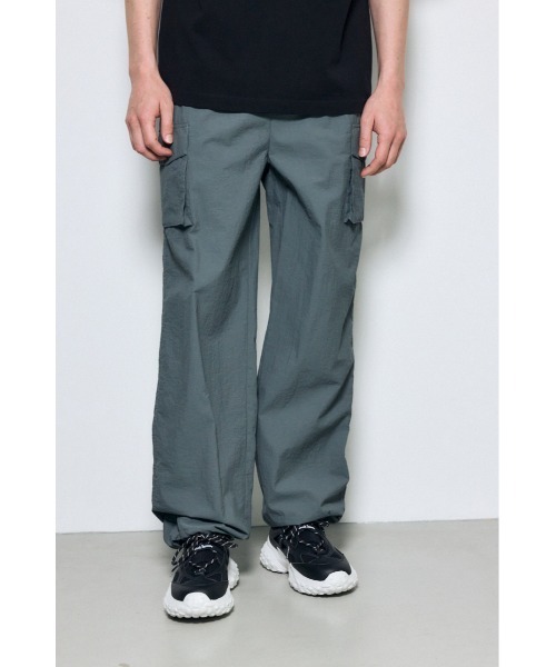 AZUL by moussy(アズールバイマウジー)の「トライファンクションカーゴパンツ(カーゴパンツ・メンズ・グレー/ブラック・SMALL/MEDIUM/LARGE)」の18枚目の写真