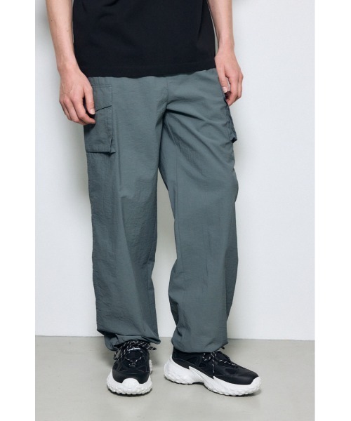 AZUL by moussy(アズールバイマウジー)の「トライファンクションカーゴパンツ(カーゴパンツ・メンズ・グレー/ブラック・SMALL/MEDIUM/LARGE)」の19枚目の写真