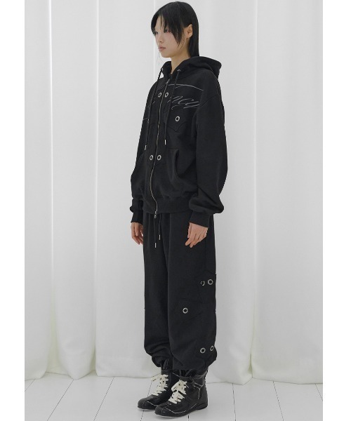 FANCY CLUB(ファンシークラブ)の「A'GEM/9 × .kom『FANCY CLUB/ファンシークラブ』BIG CROSS EYELET SWEATPANTS/ビッグクロス アイレットスウェットパンツ(スウェットパンツ・レディース・ホワイト/ブラック・FREE)」の6枚目の写真