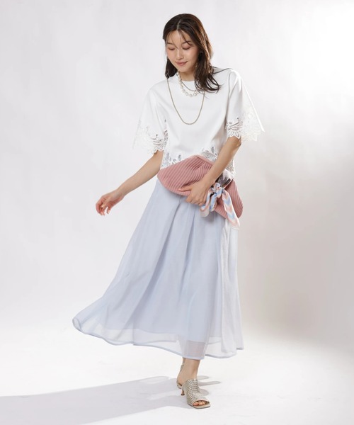 JUSGLITTY（ジャスグリッティー）の「レースヘムＴシャツニット（ニット/セーター・レディース・ライトブルー/ブラック系その他/ホワイト/グリーン系その他・2）」の9枚目の写真