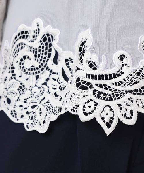 JUSGLITTY（ジャスグリッティー）の「レースヘムＴシャツニット（ニット/セーター・レディース・ライトブルー/ブラック系その他/ホワイト/グリーン系その他・2）」の21枚目の写真