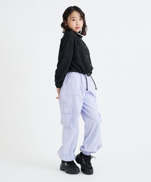 PINK-latte（ピンクラテ）の「【UV・接触冷感】ショート丈ブルゾン（ブルゾン・キッズ・オフホワイト/サックスブルー/ブラック/ライトピンク・140cm/120cm/160cm/150cm/130cm）」の15枚目の写真