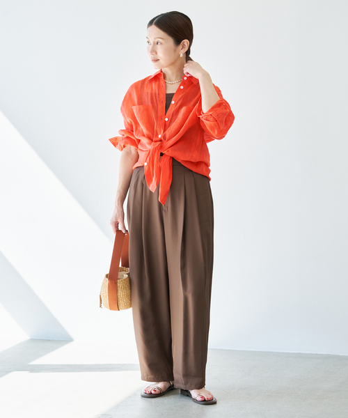IENA(イエナ)の「《セットアップ対応》ラミーレギュラーカラーシャツ(シャツ/ブラウス・レディース・サックスブルー/ブラック系その他/レッド・FREE)」の6枚目の写真