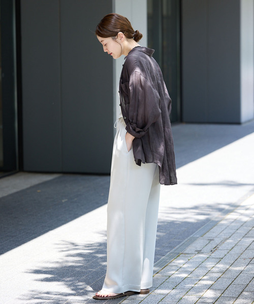 IENA(イエナ)の「《セットアップ対応》ラミーレギュラーカラーシャツ(シャツ/ブラウス・レディース・サックスブルー/ブラック系その他/レッド・FREE)」の12枚目の写真