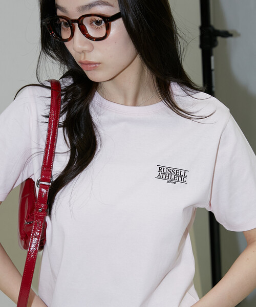 Russell Athletic（ラッセルアスレティック）の「RUSSELL ATHLETIC × PUBLUX/ラッセルアスレチック 別注 ワンポイント 刺繍 Tシャツ　限定展開（Tシャツ/カットソー・メンズ・ブラック/グレー/チャコールグレー/ホワイト/ピンク/ブラウン・LARGE/MEDIUM/ﾌﾘ-）」の6枚目の写真