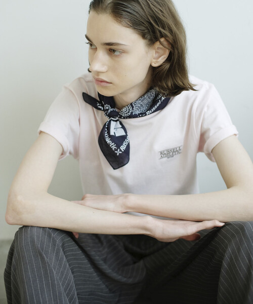 Russell Athletic（ラッセルアスレティック）の「RUSSELL ATHLETIC × PUBLUX/ラッセルアスレチック 別注 ワンポイント 刺繍 Tシャツ　限定展開（Tシャツ/カットソー・メンズ・ブラック/グレー/チャコールグレー/ホワイト/ピンク/ブラウン・LARGE/MEDIUM/ﾌﾘ-）」の9枚目の写真