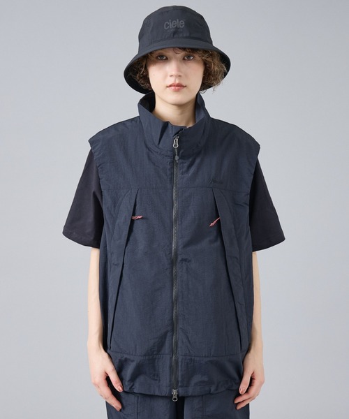 NANGA(ナンガ)の「【NANGA / ナンガ】N2600-1C132A / 26SS ナイロンタッサー ベスト / ユニセックス(ブルゾン・メンズ・ブラック/カーキ/ネイビー・M/L)」の7枚目の写真