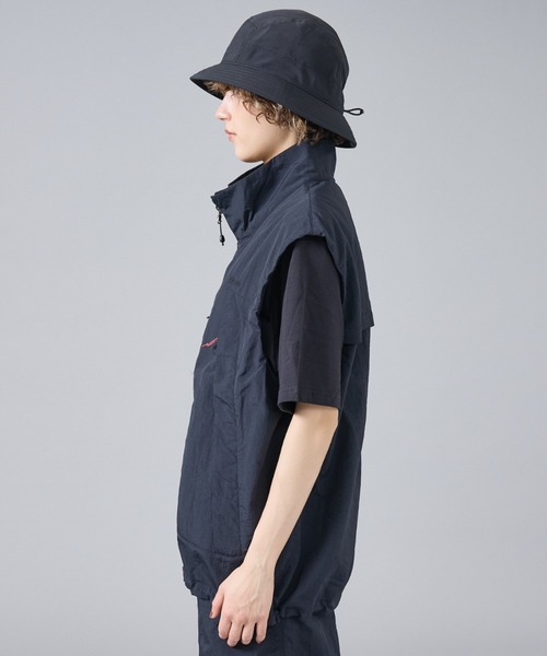 NANGA(ナンガ)の「【NANGA / ナンガ】N2600-1C132A / 26SS ナイロンタッサー ベスト / ユニセックス(ブルゾン・メンズ・ブラック/カーキ/ネイビー・M/L)」の8枚目の写真