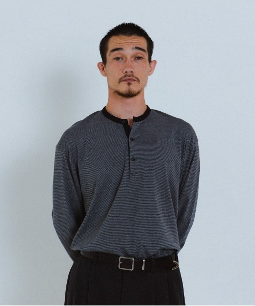 THE BOLDMAN（ザ ボールドマン）の「Henleyneck L/S Tee / ヘンリーネックロンT（Tシャツ/カットソー・メンズ・ブラック×グレー/ホワイト/ブラック・LARGE/MEDIUM）」の3枚目の写真