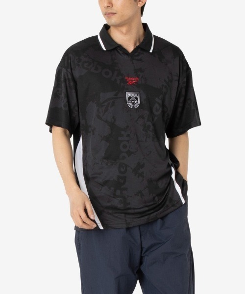 Reebok(リーボック)の「フットボールジャージー / STREET SPORT FOOTBALL JERSEY(Tシャツ/カットソー・メンズ・ブラック/レッド・X-LARGE/SMALL/MEDIUM/LARGE)」の2枚目の写真