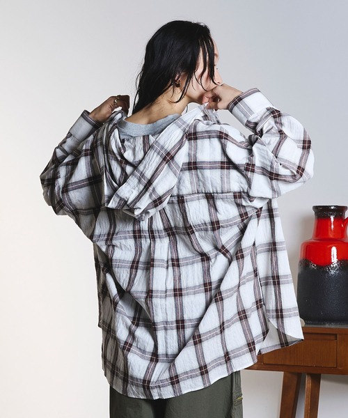 ROSE BUD(ローズバッド)の「HOODED CHECK SHIRT(シャツ/ブラウス・レディース・ホワイト/ネイビー・ONE SIZE)」の18枚目の写真