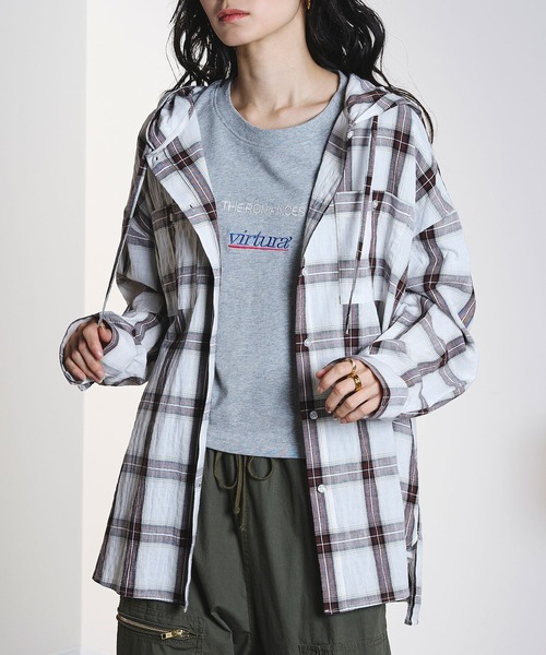 ROSE BUD(ローズバッド)の「HOODED CHECK SHIRT(シャツ/ブラウス・レディース・ホワイト/ネイビー・ONE SIZE)」の14枚目の写真