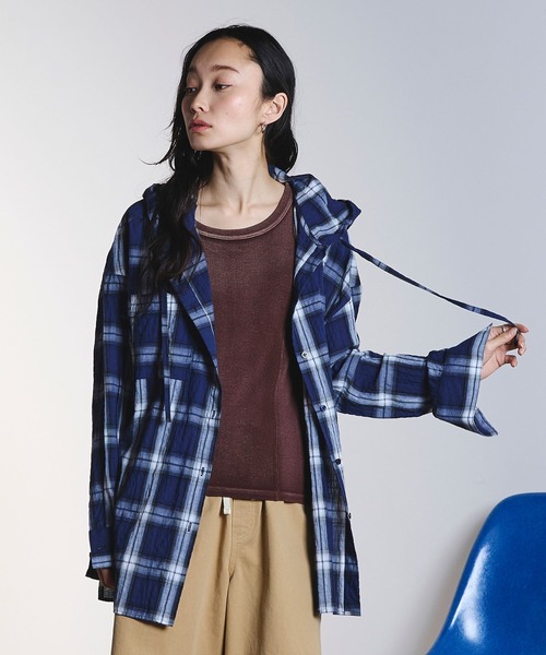 ROSE BUD(ローズバッド)の「HOODED CHECK SHIRT(シャツ/ブラウス・レディース・ホワイト/ネイビー・ONE SIZE)」の9枚目の写真