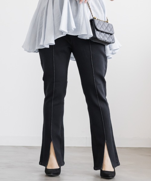 CLETTE（クレット）の「CLETTEオリジナルストレッチデニムスリットフレアパンツ（その他パンツ・レディース・ブラック/その他/ブルー/ネイビー・4L/3L/LL）」の5枚目の写真