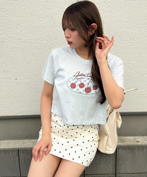 frunco(フランコ)の「チェリークロップドTシャツ(Tシャツ/カットソー・レディース・ブルー/グレー/ホワイト・FREE)」の13枚目の写真