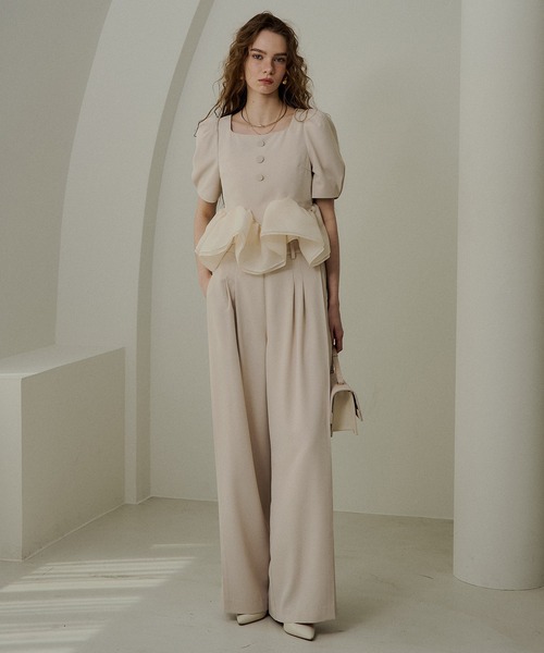 LE'RURE(リルアー)の「Whip peplum half sleeve tops(Tシャツ/カットソー・レディース・アイボリー/グレー/ブラック/ブラウン・MEDIUM/SMALL/LARGE)」の11枚目の写真